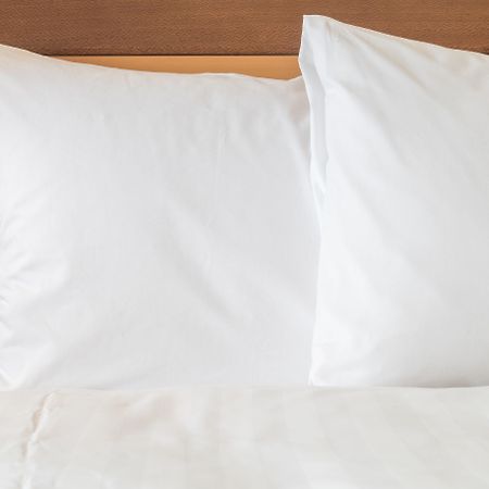 Holiday Inn Express & Suites Naples Downtown - 5Th Avenue By Ihg Bagian luar foto